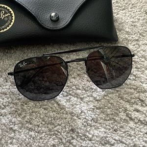 Rayban sunglasses brand new “The Marshal”